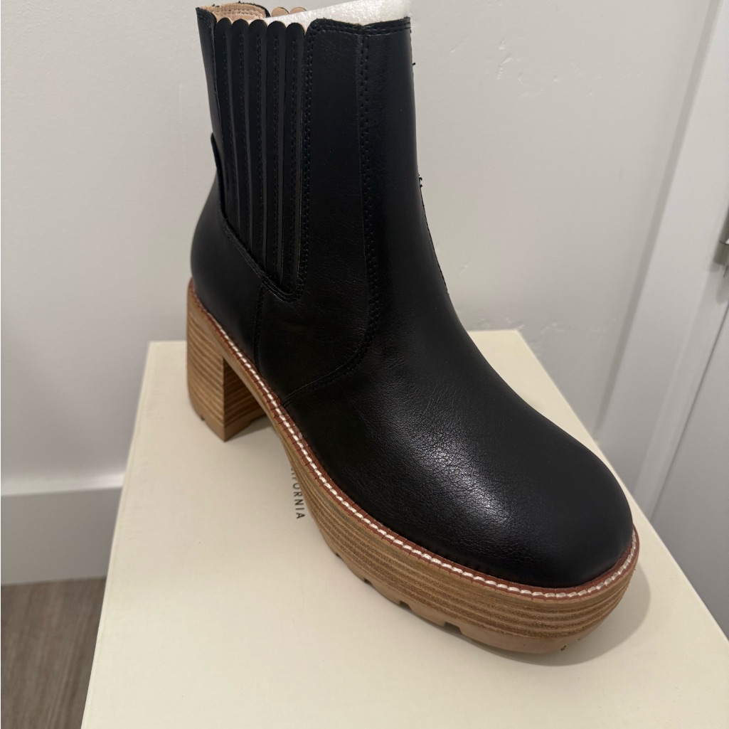 Oas Black Leather Heeled Boots